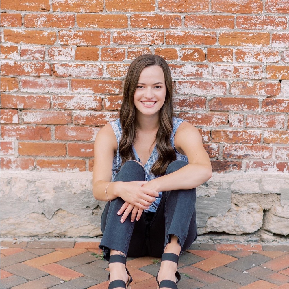 Meet your Posher, Adi